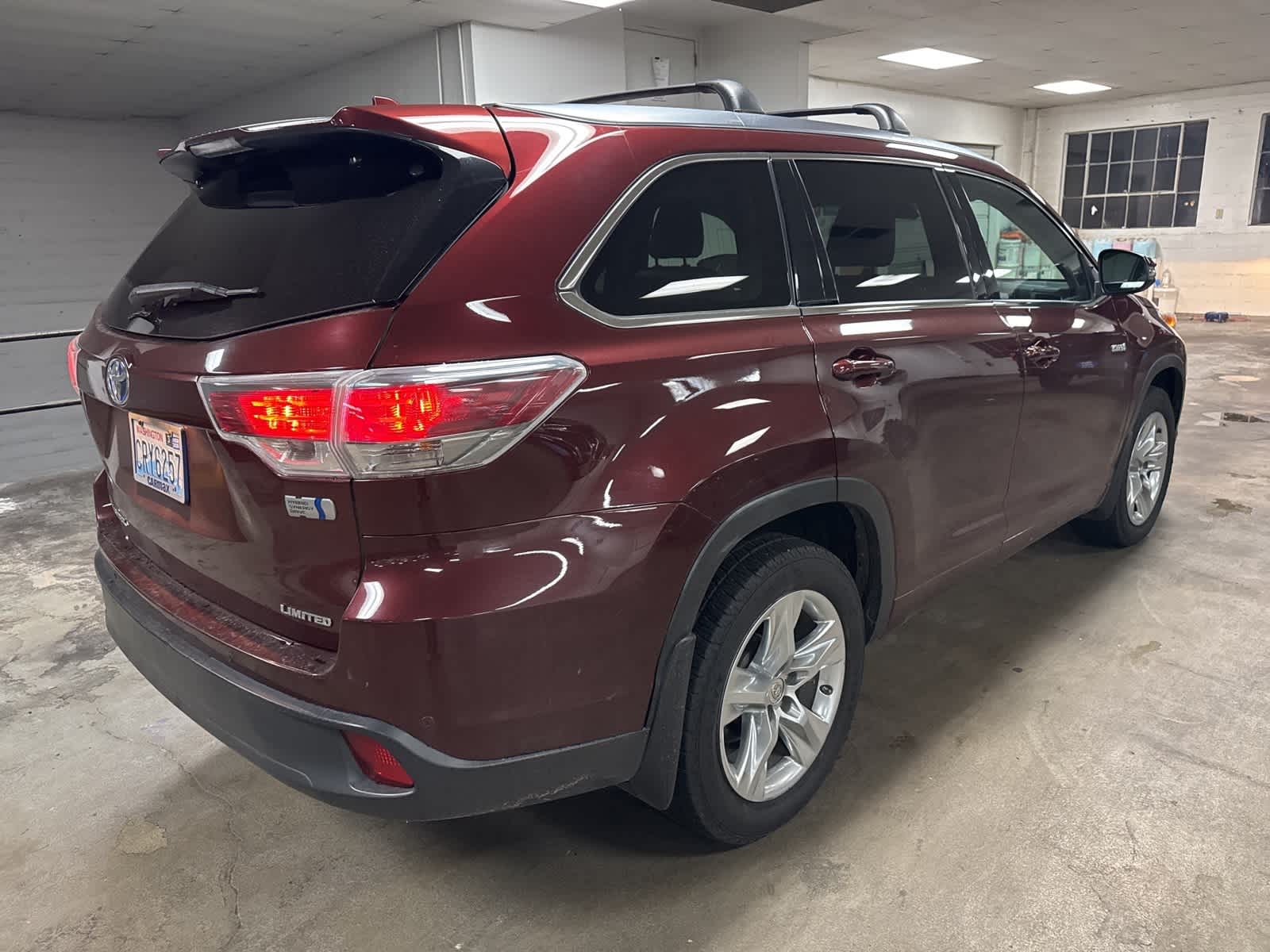 Thumbnail: 2015 Toyota Highlander - 3