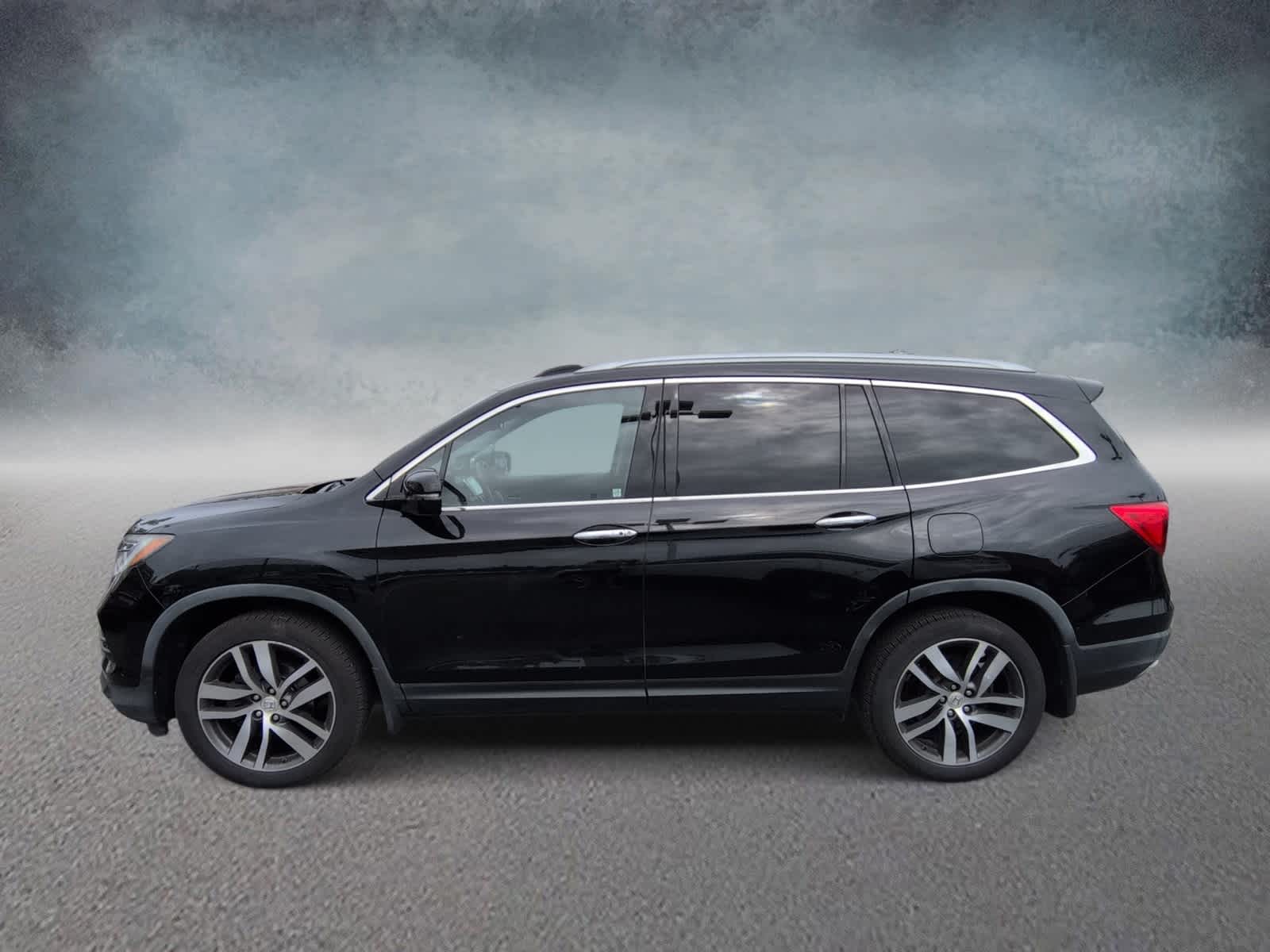 Thumbnail: 2017 Honda Pilot - 5