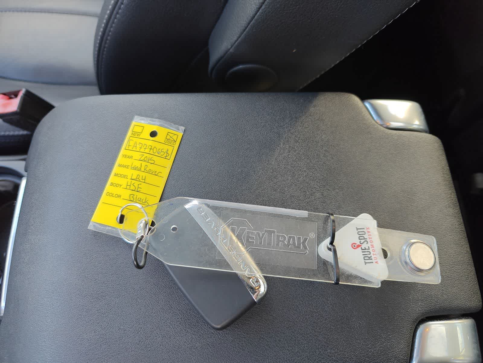 Thumbnail: 2015 Land Rover LR4 - 37