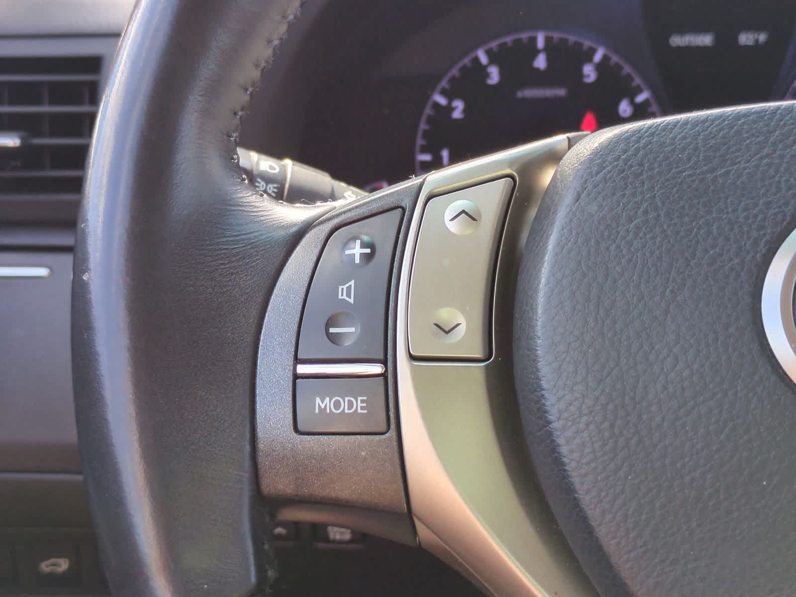 Thumbnail: 2013 Lexus RX - 25