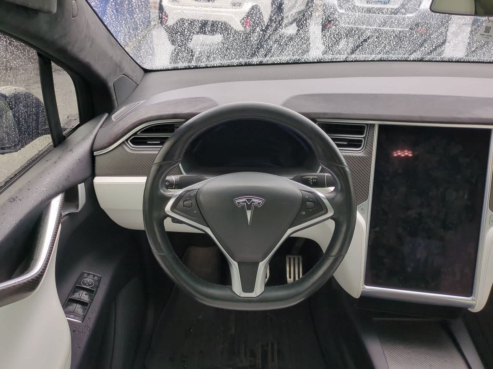 Thumbnail: 2017 Tesla Model X - 21