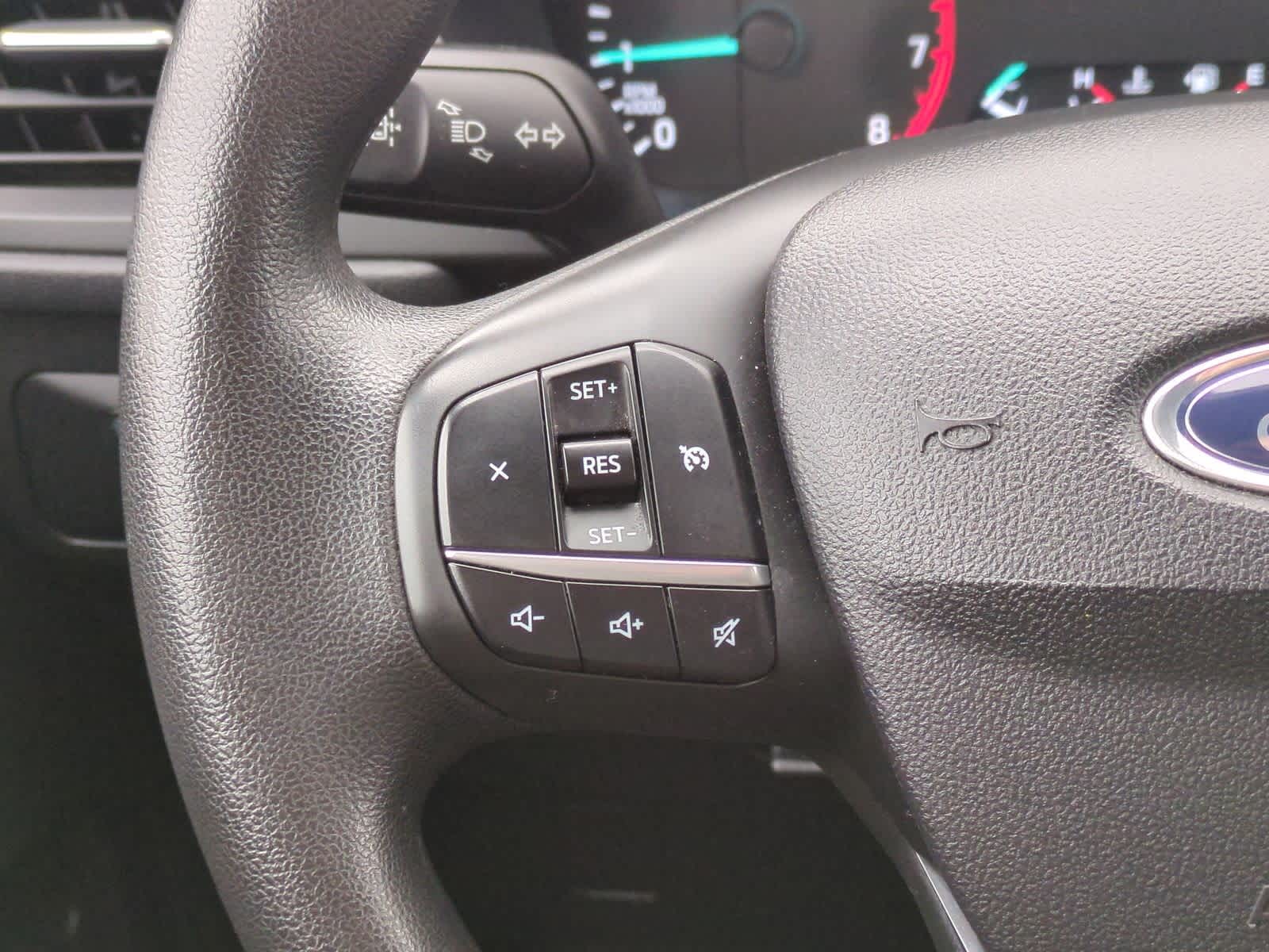 Thumbnail: 2022 Ford Escape - 24