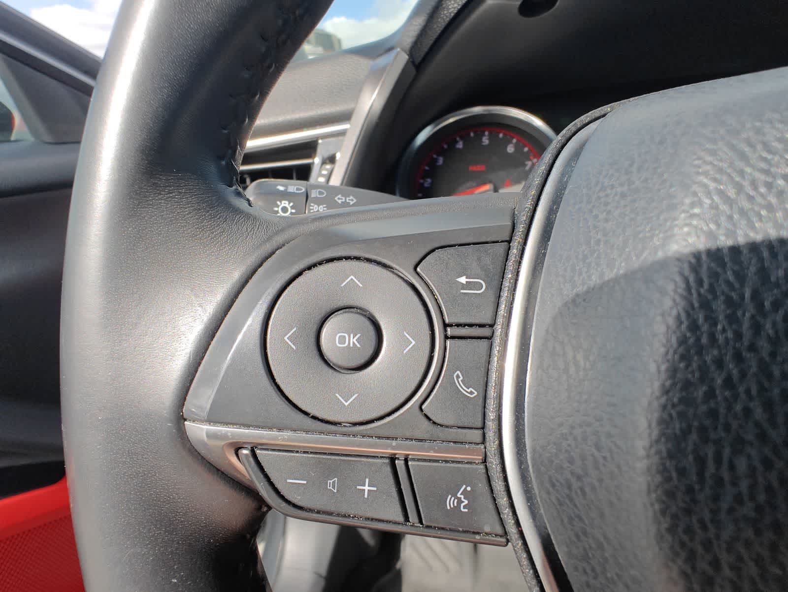 Thumbnail: 2018 Toyota Camry - 25