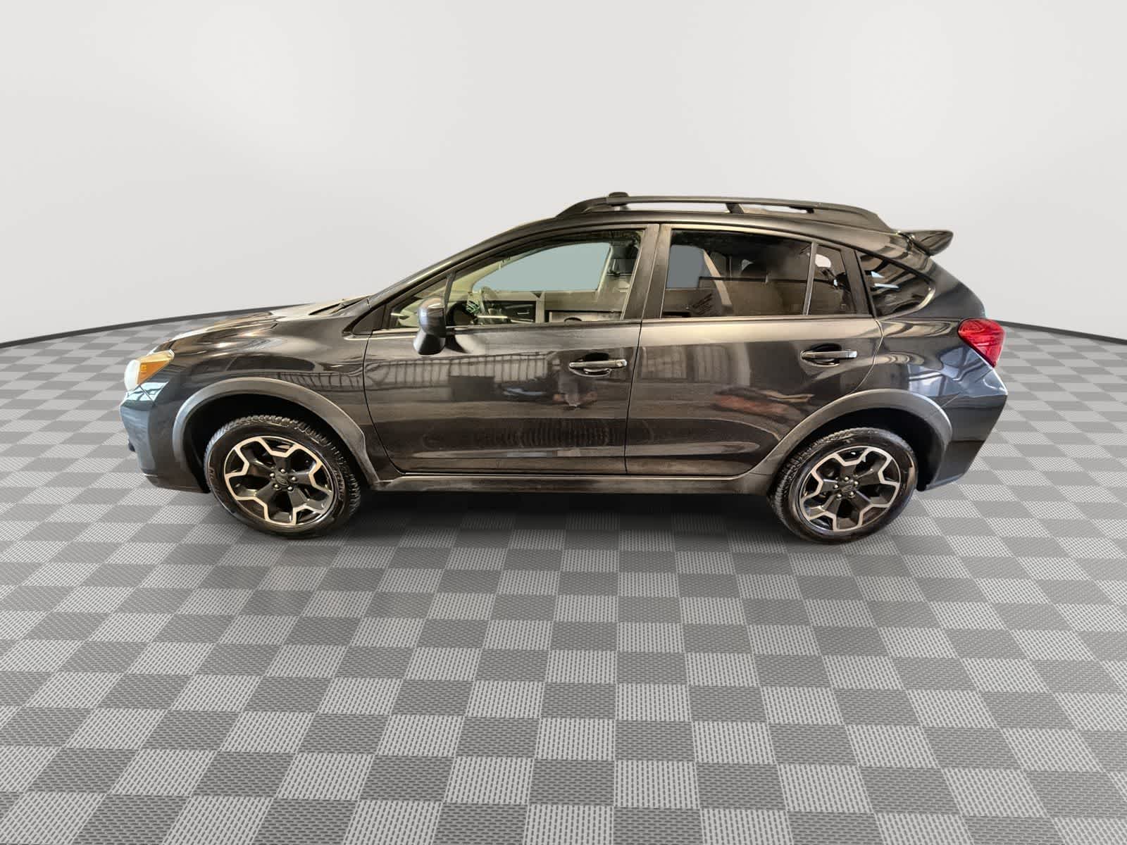 Thumbnail: 2015 Subaru XV Crosstrek - 4