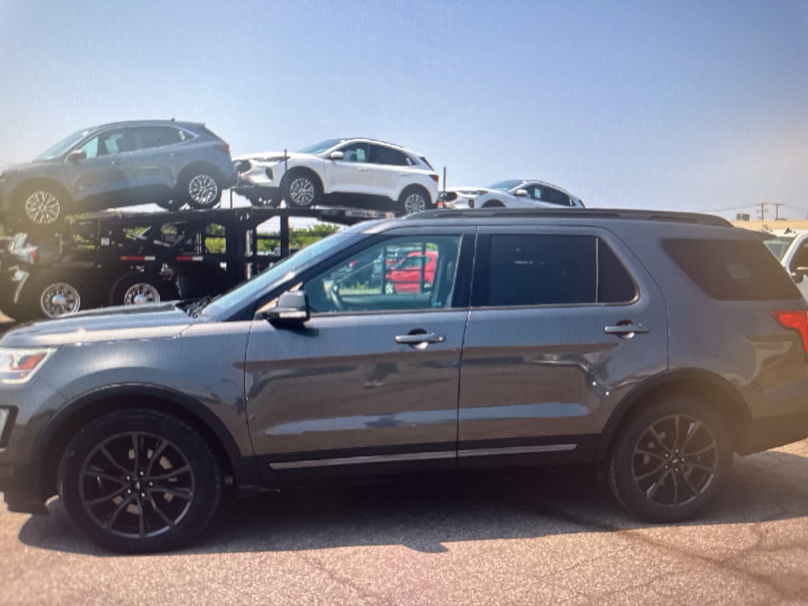 2017 Ford Explorer XLT 2