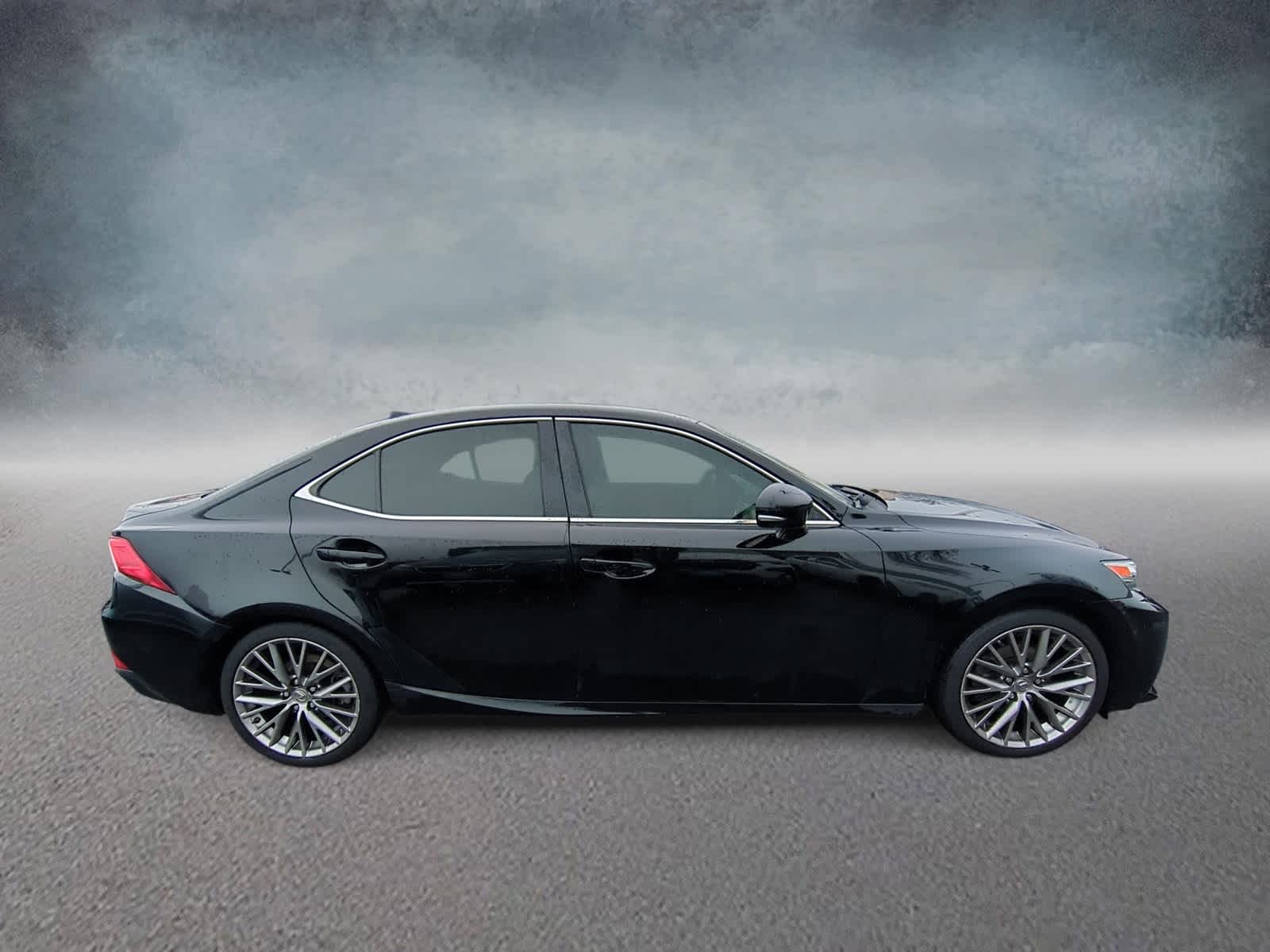 Thumbnail: 2015 Lexus IS - 9