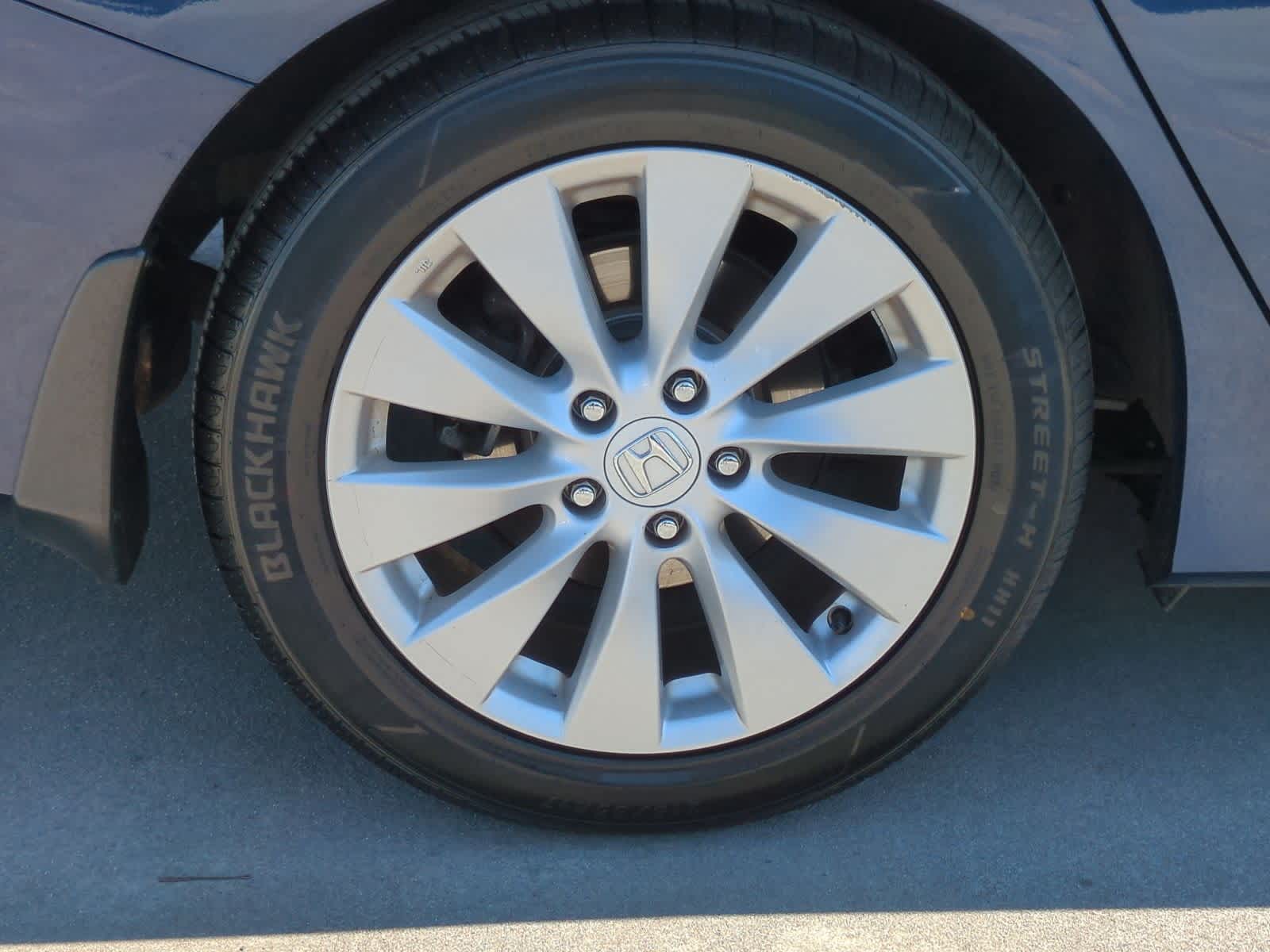 Thumbnail: 2015 Honda Accord - 14