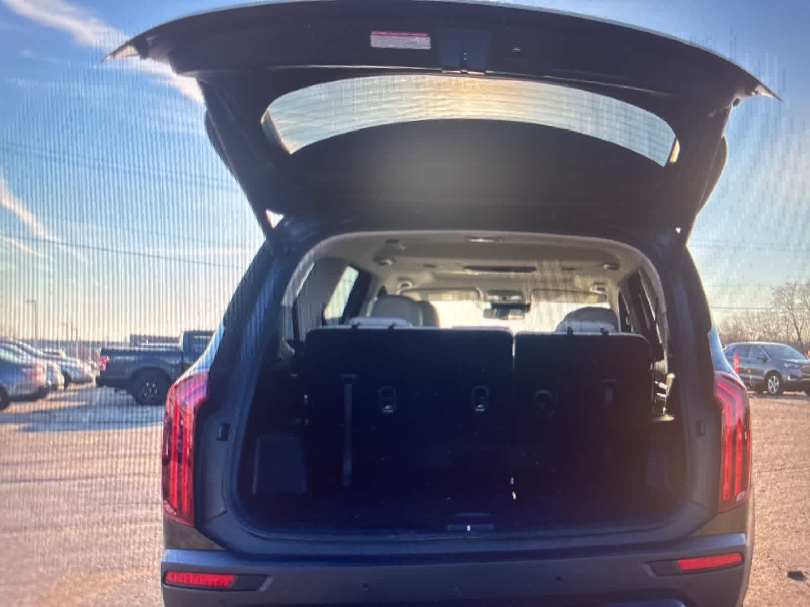 Thumbnail: 2021 Kia Telluride - 20