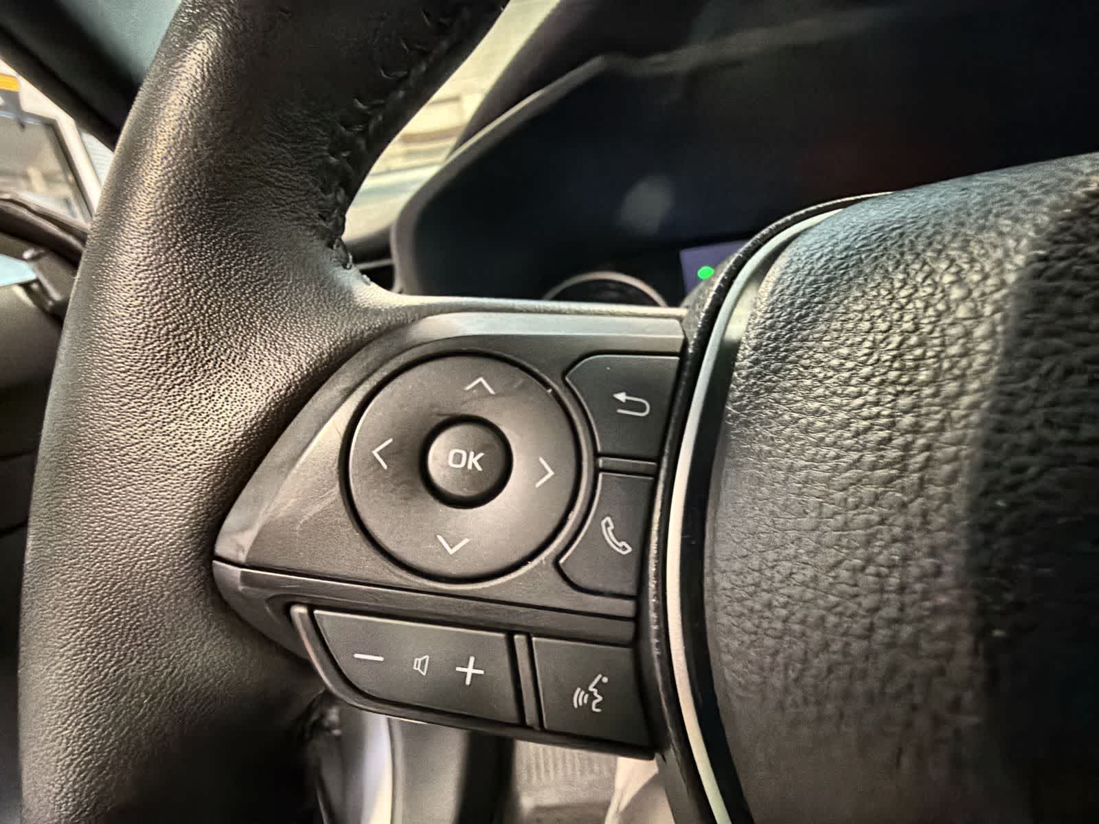 Thumbnail: 2022 Toyota RAV4 - 25
