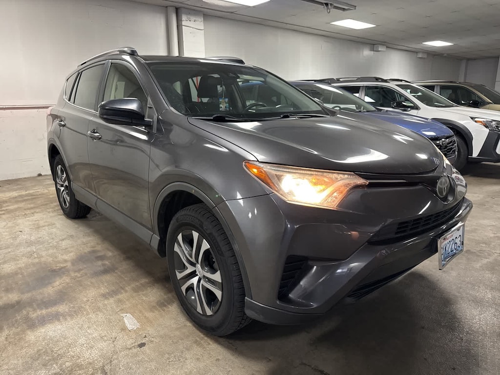 Used 2017 Toyota RAV4 LE SUV