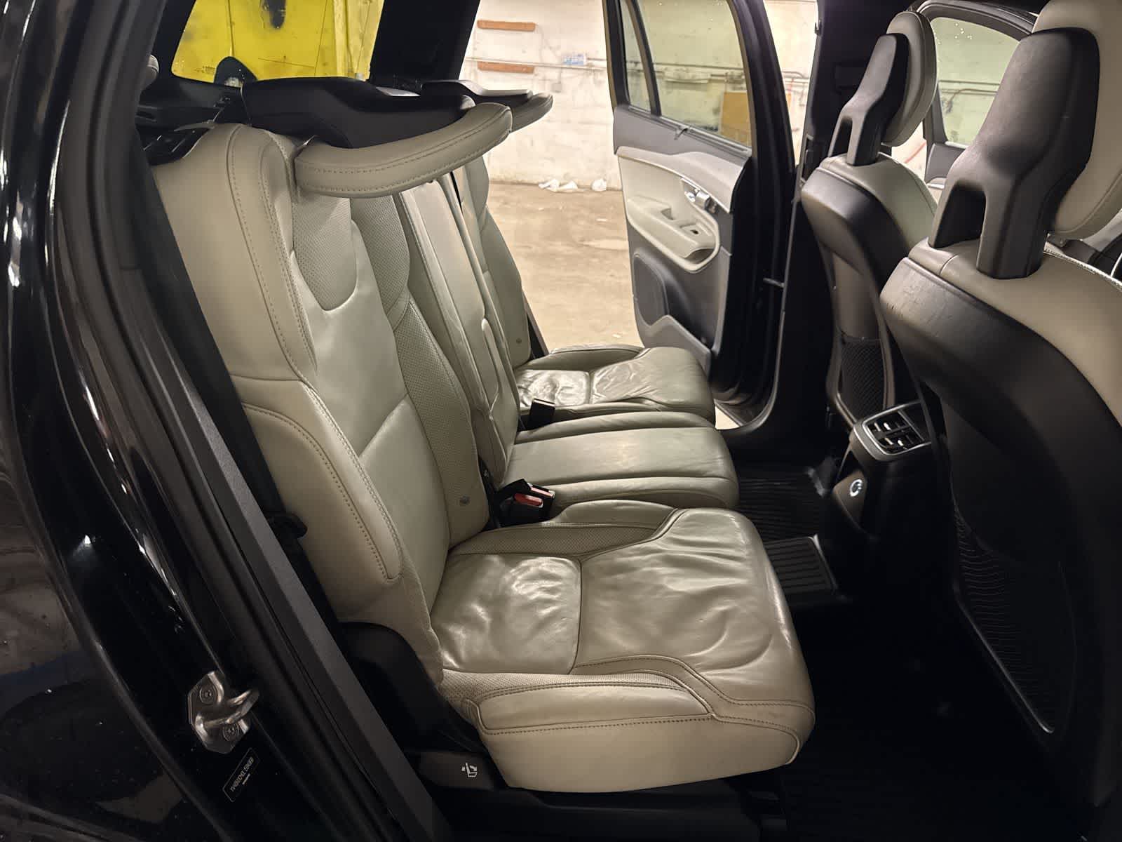 Thumbnail: 2020 Volvo XC90 - 19