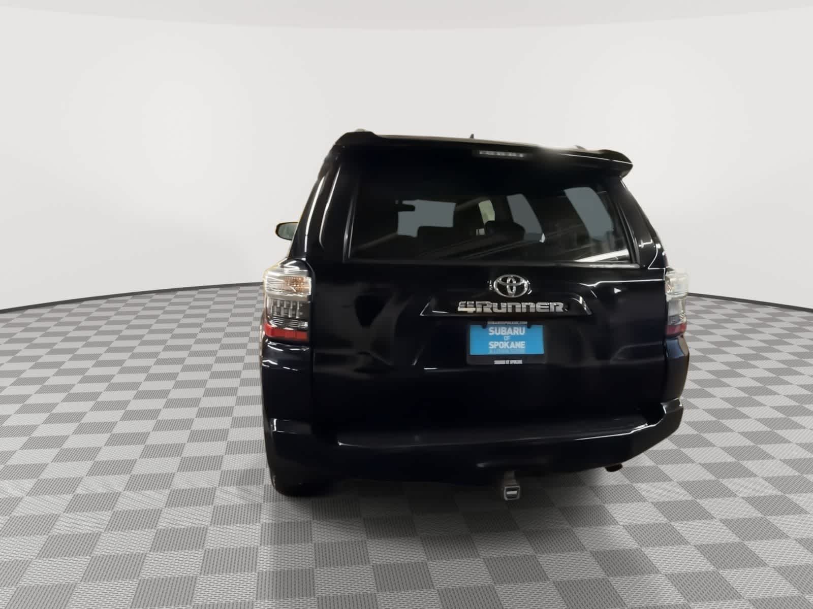 Thumbnail: 2015 Toyota 4Runner - 7