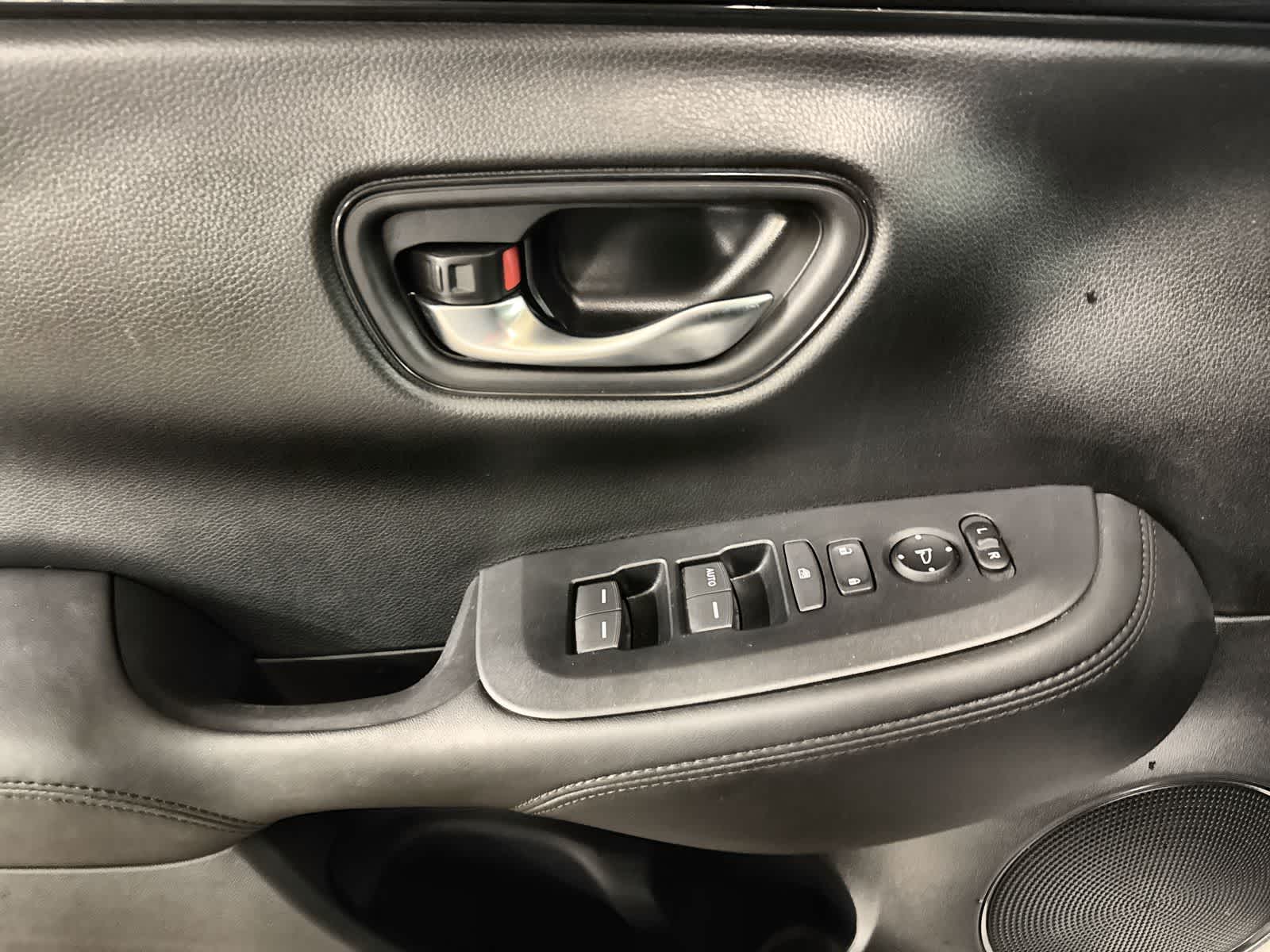 Thumbnail: 2025 Honda HR-V - 18