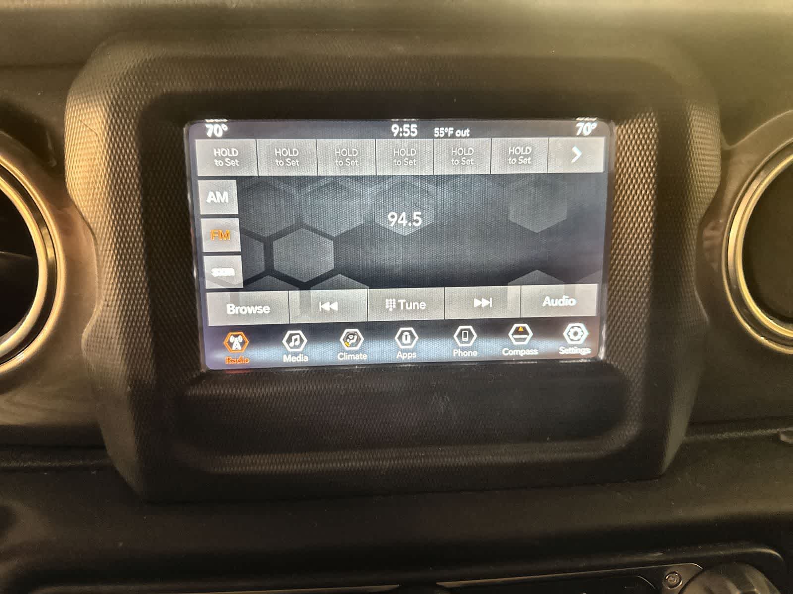 Thumbnail: 2018 Jeep Wrangler - 26