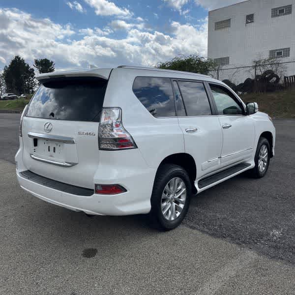 Thumbnail: 2019 Lexus GX - 4