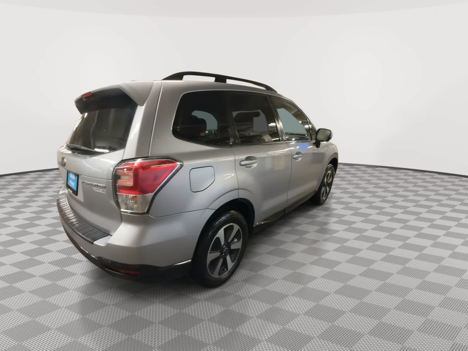 Thumbnail: 2017 Subaru Forester - 8