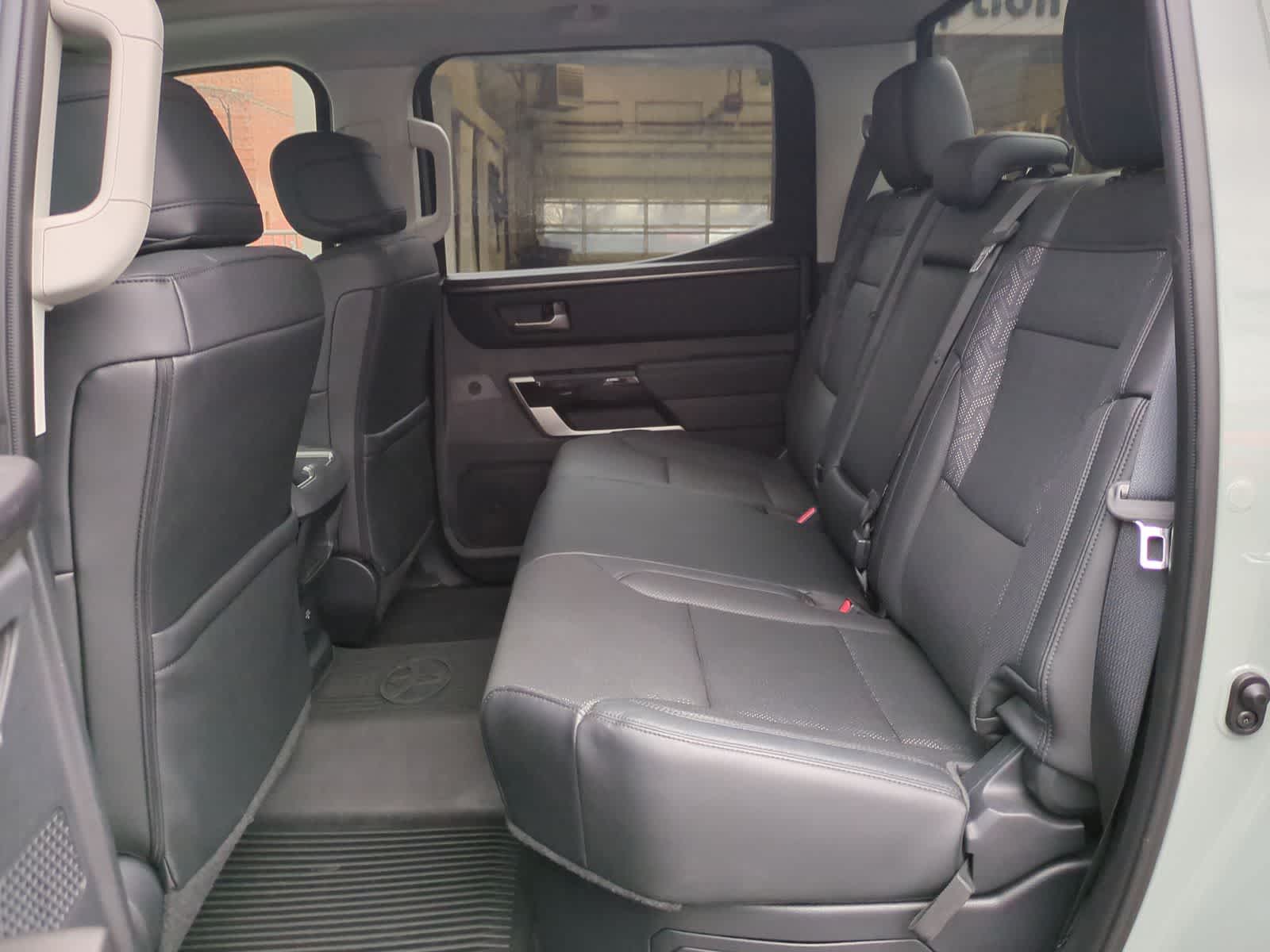 Thumbnail: 2024 Toyota Tundra - 21