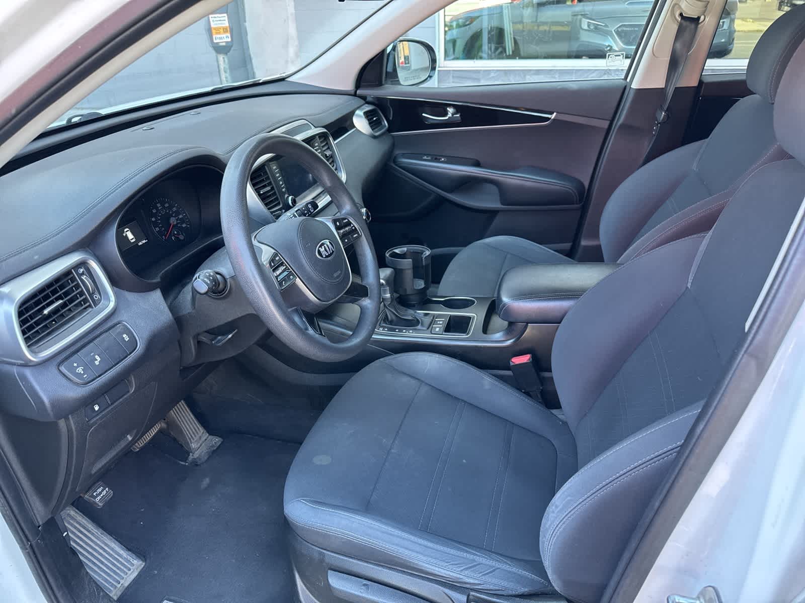 Thumbnail: 2019 Kia Sorento - 5