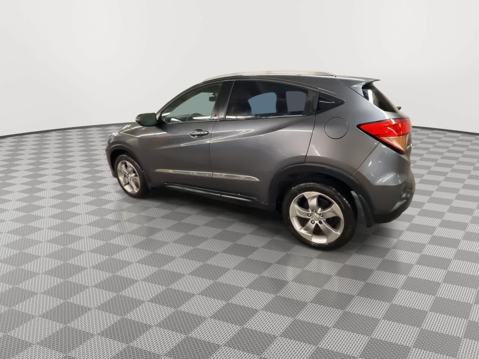 Thumbnail: 2017 Honda HR-V - 6