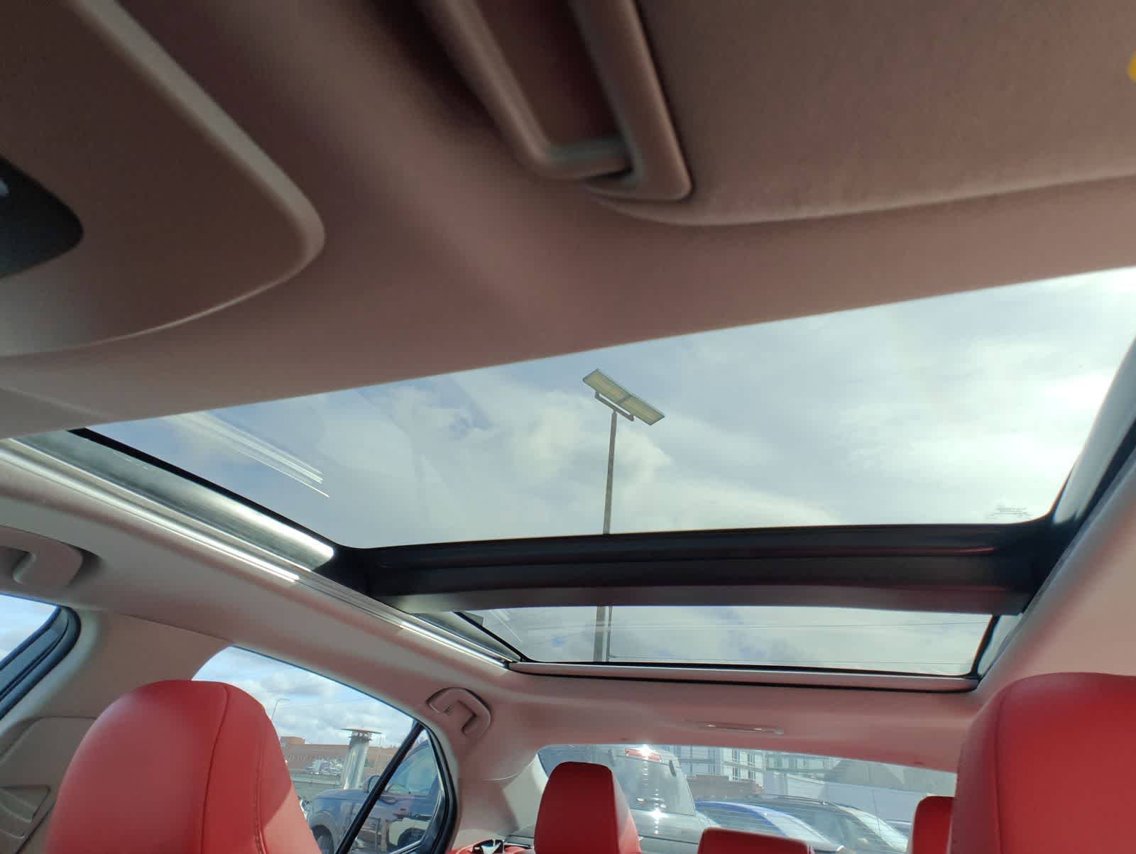 Thumbnail: 2018 Toyota Camry - 19