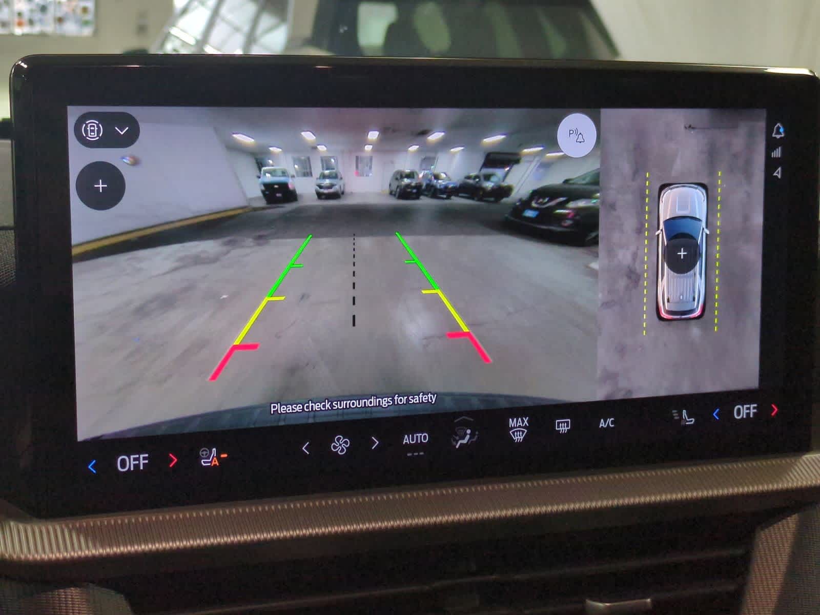 Thumbnail: 2025 Ford Explorer - 30