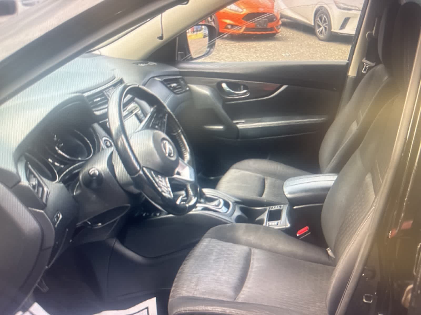 Thumbnail: 2019 Nissan Rogue - 11