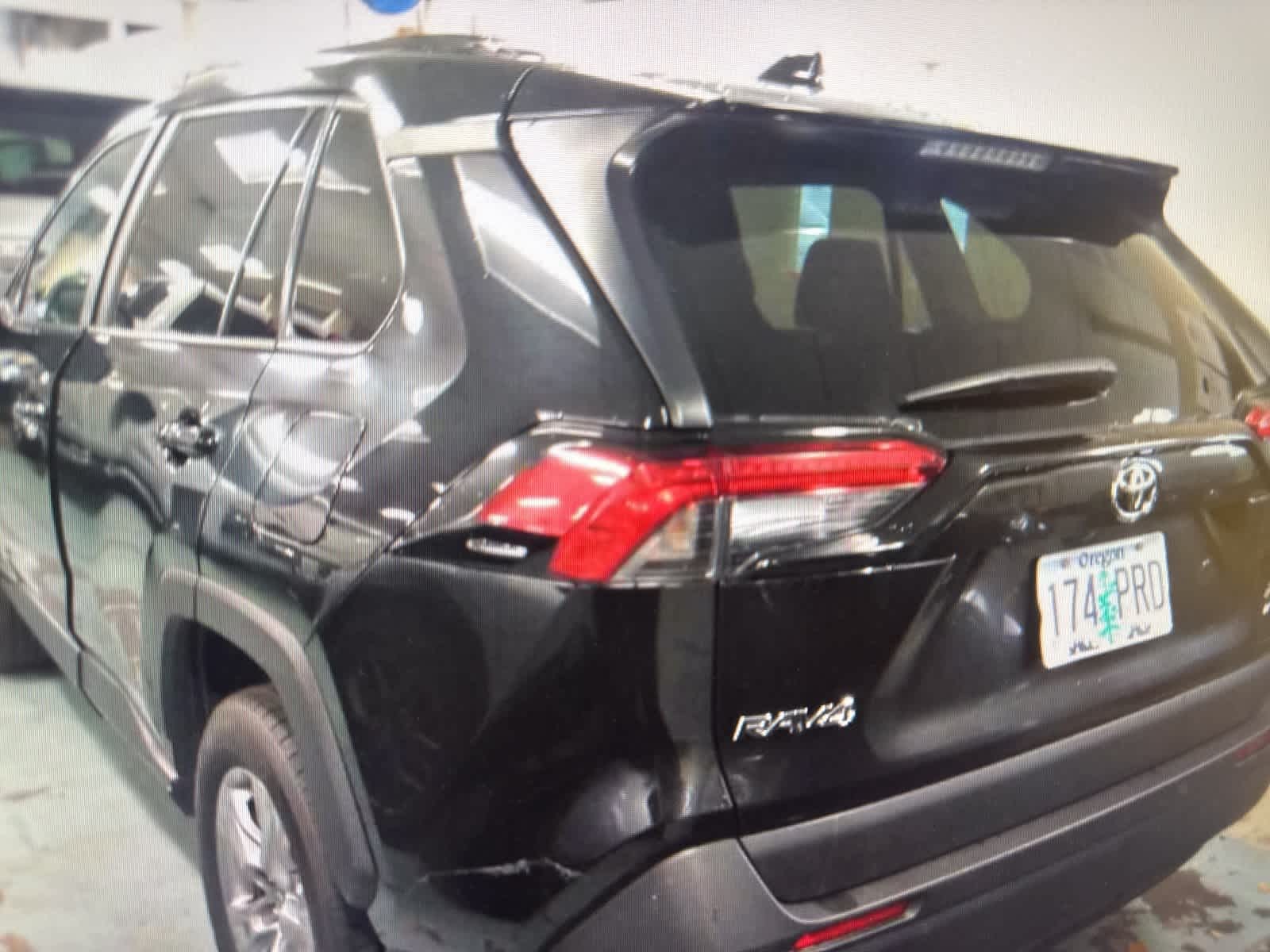 Used 2024 Toyota RAV4 XLE with VIN 2T3P1RFV3RC422292 for sale in Northfield, Minnesota