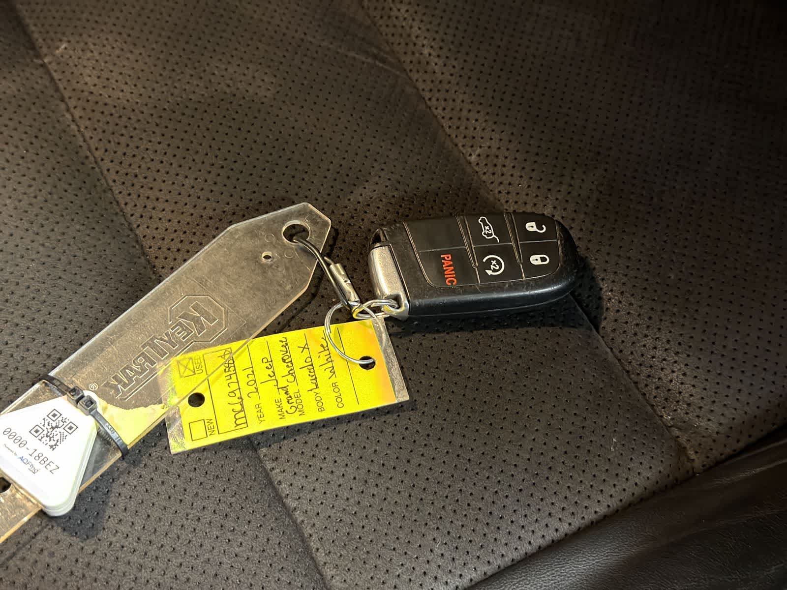 Thumbnail: 2021 Jeep Grand Cherokee - 37