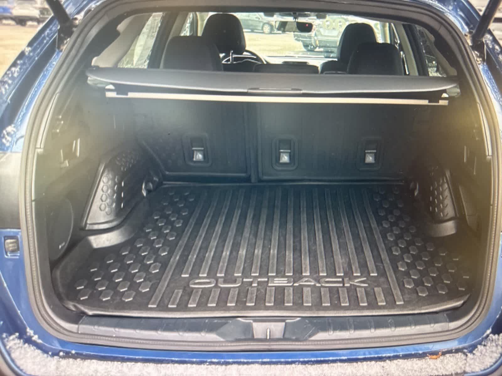 Thumbnail: 2022 Subaru Outback - 21