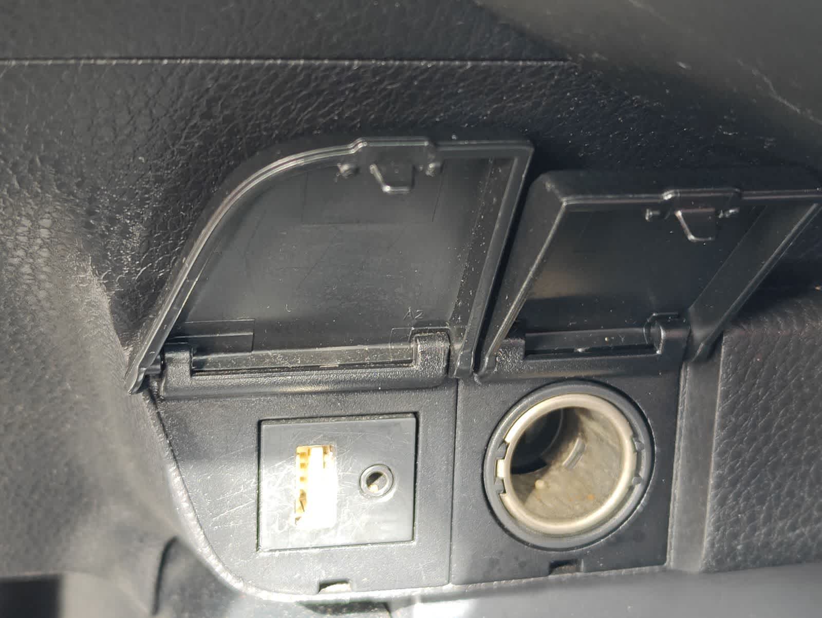 Thumbnail: 2018 Toyota Camry - 32