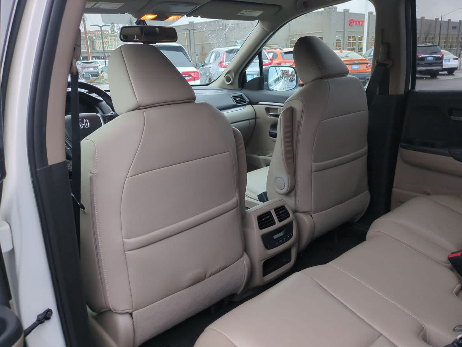 Thumbnail: 2017 Honda Pilot - 19