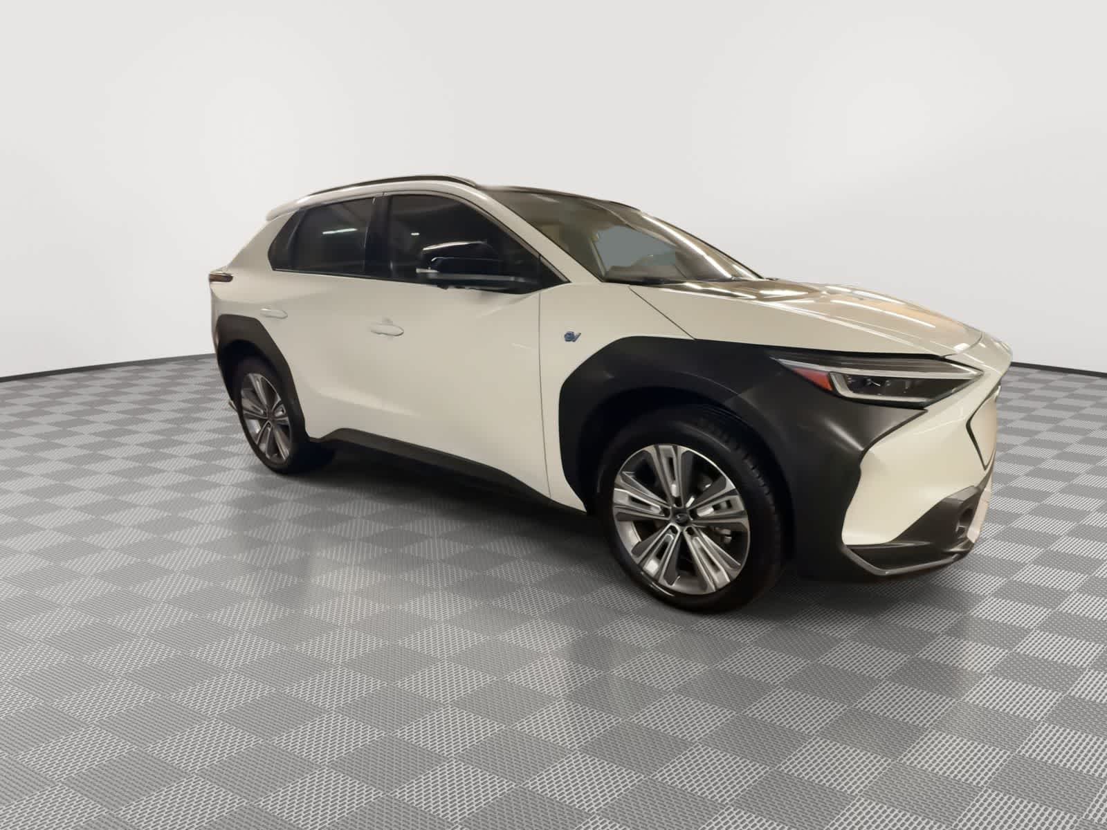 Thumbnail: 2023 Subaru Solterra - 3