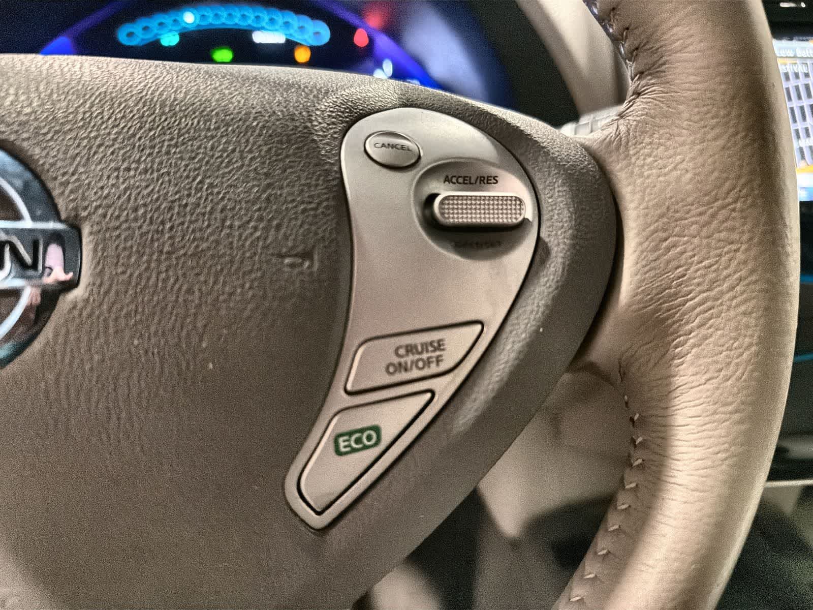 Thumbnail: 2015 Nissan Leaf - 24