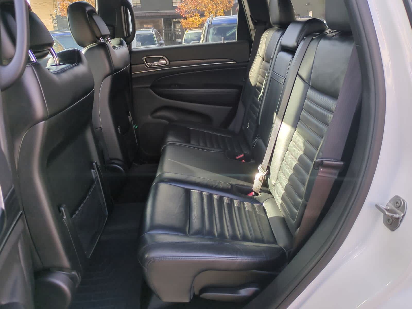 Thumbnail: 2019 Jeep Grand Cherokee - 21