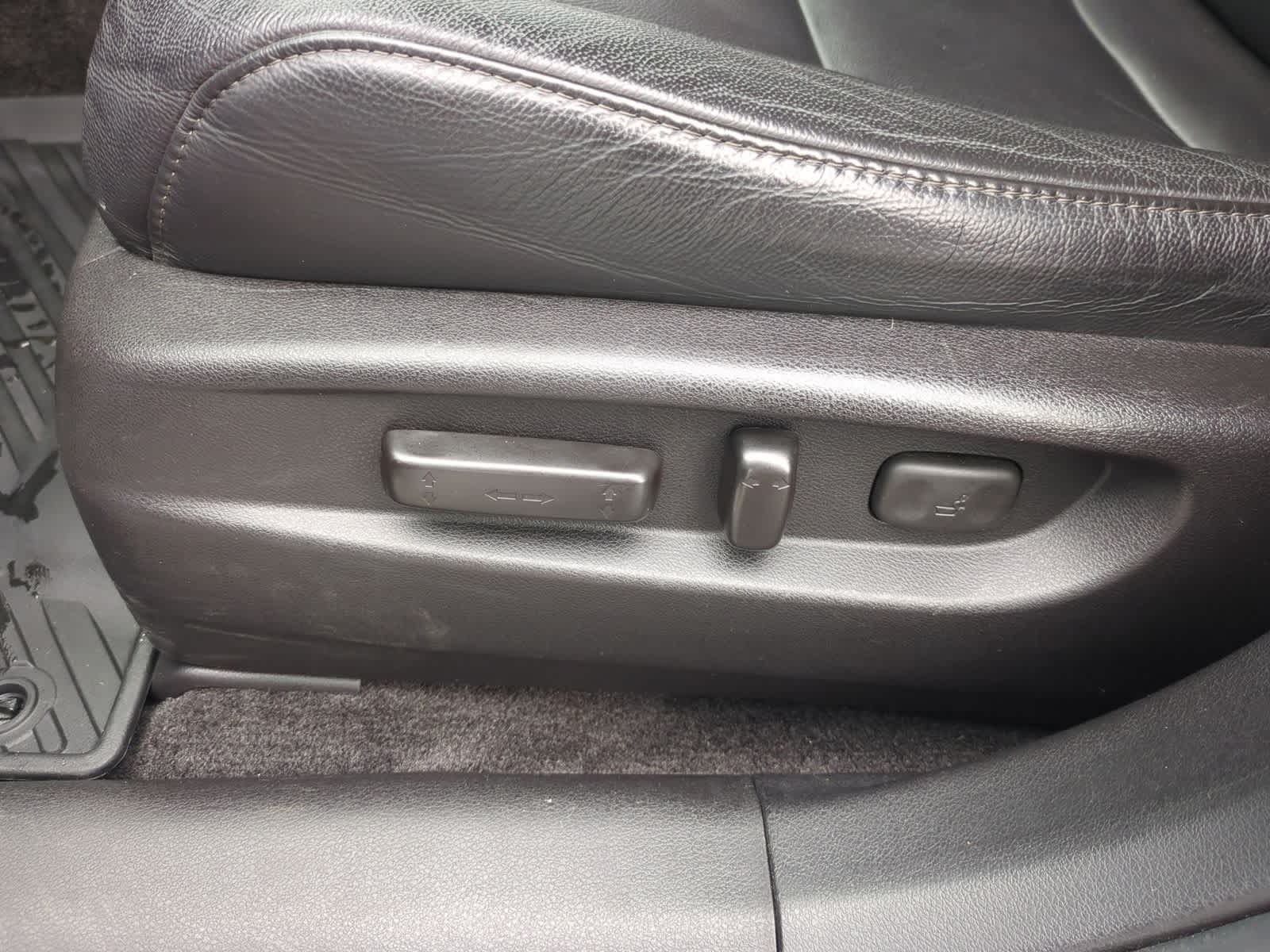 Thumbnail: 2017 Acura MDX - 18