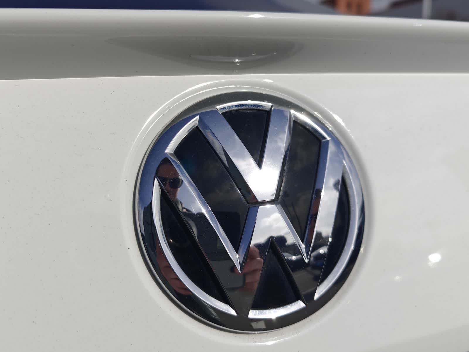 Thumbnail: 2018 Volkswagen Passat - 11