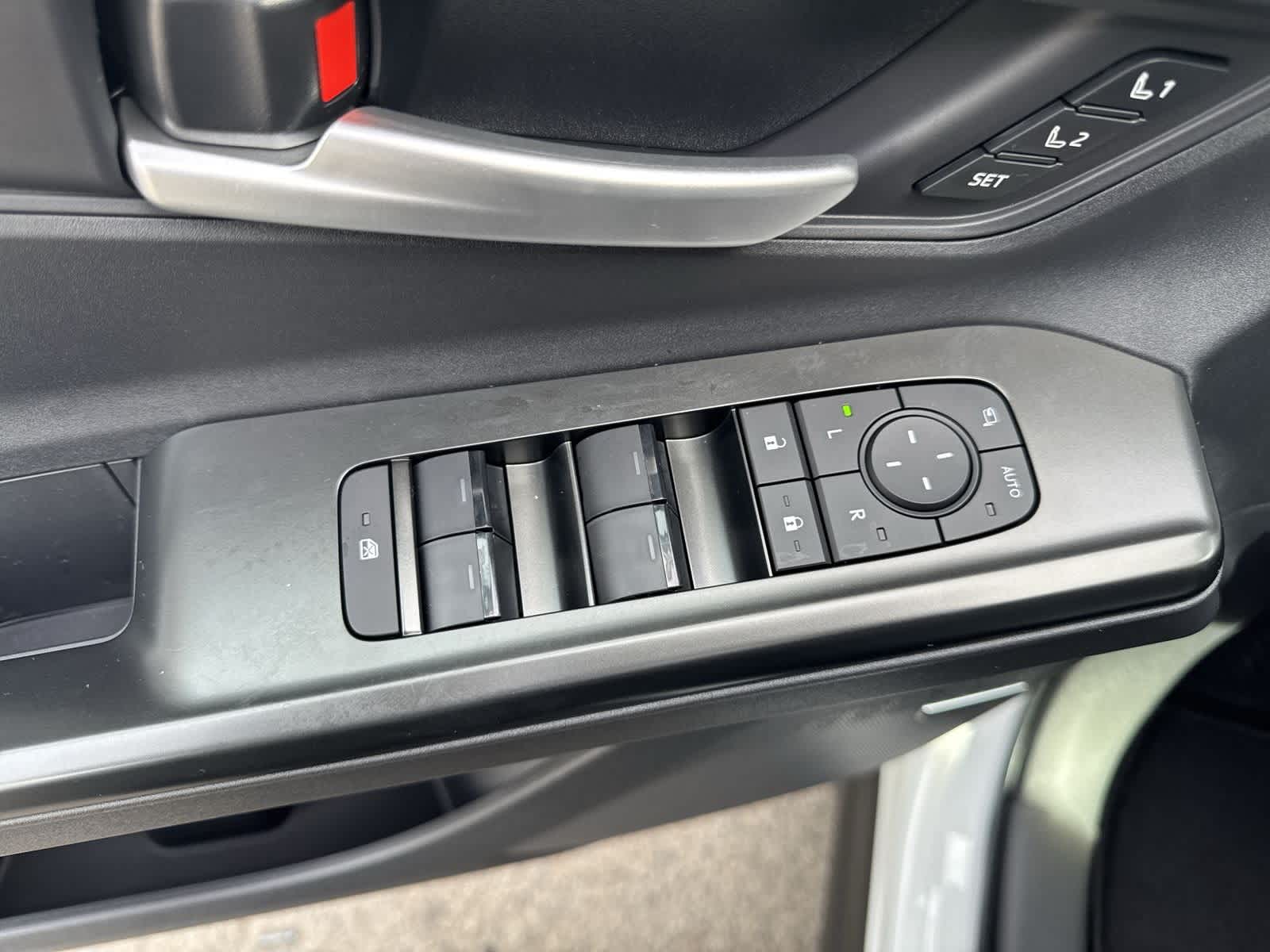 Thumbnail: 2026 Subaru Solterra - 15