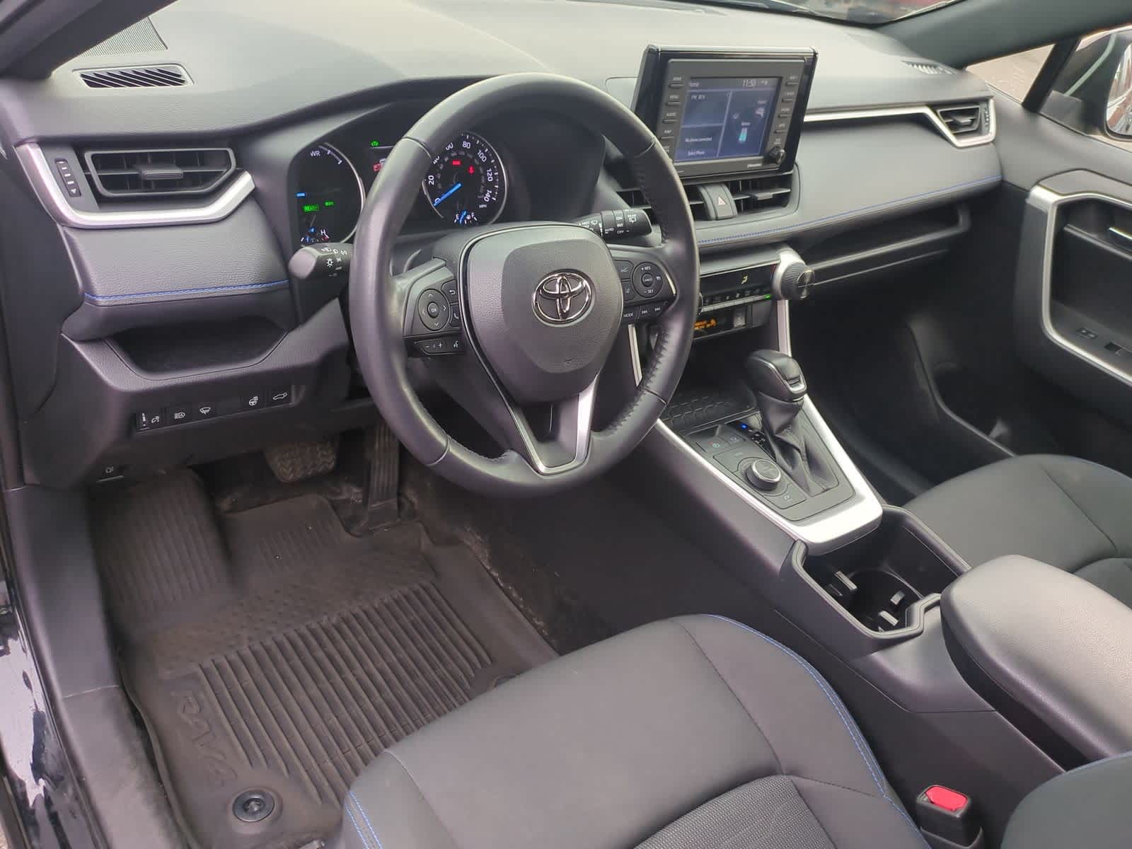 Thumbnail: 2022 Toyota RAV4 - 10