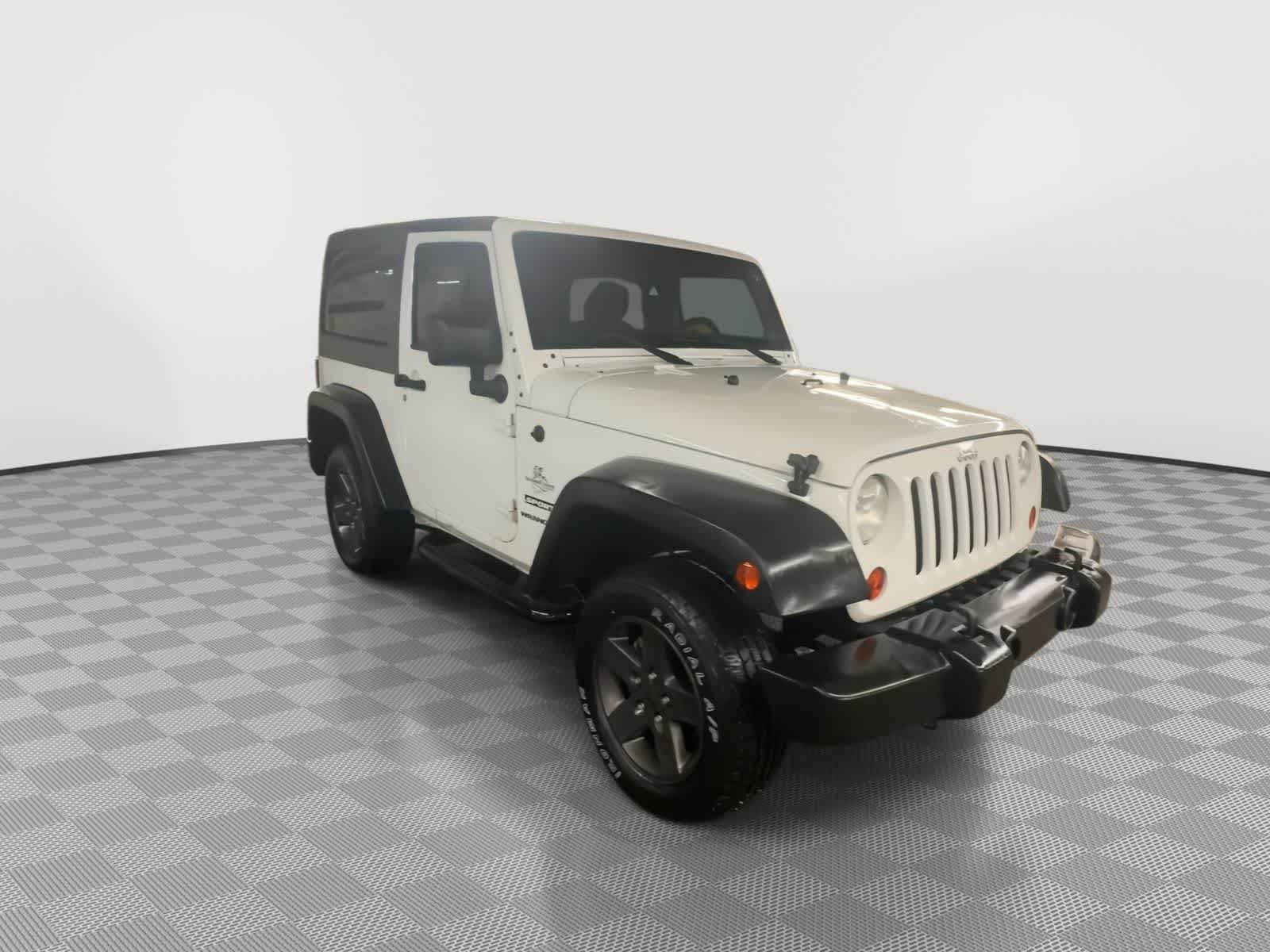 Thumbnail: 2013 Jeep Wrangler - 7