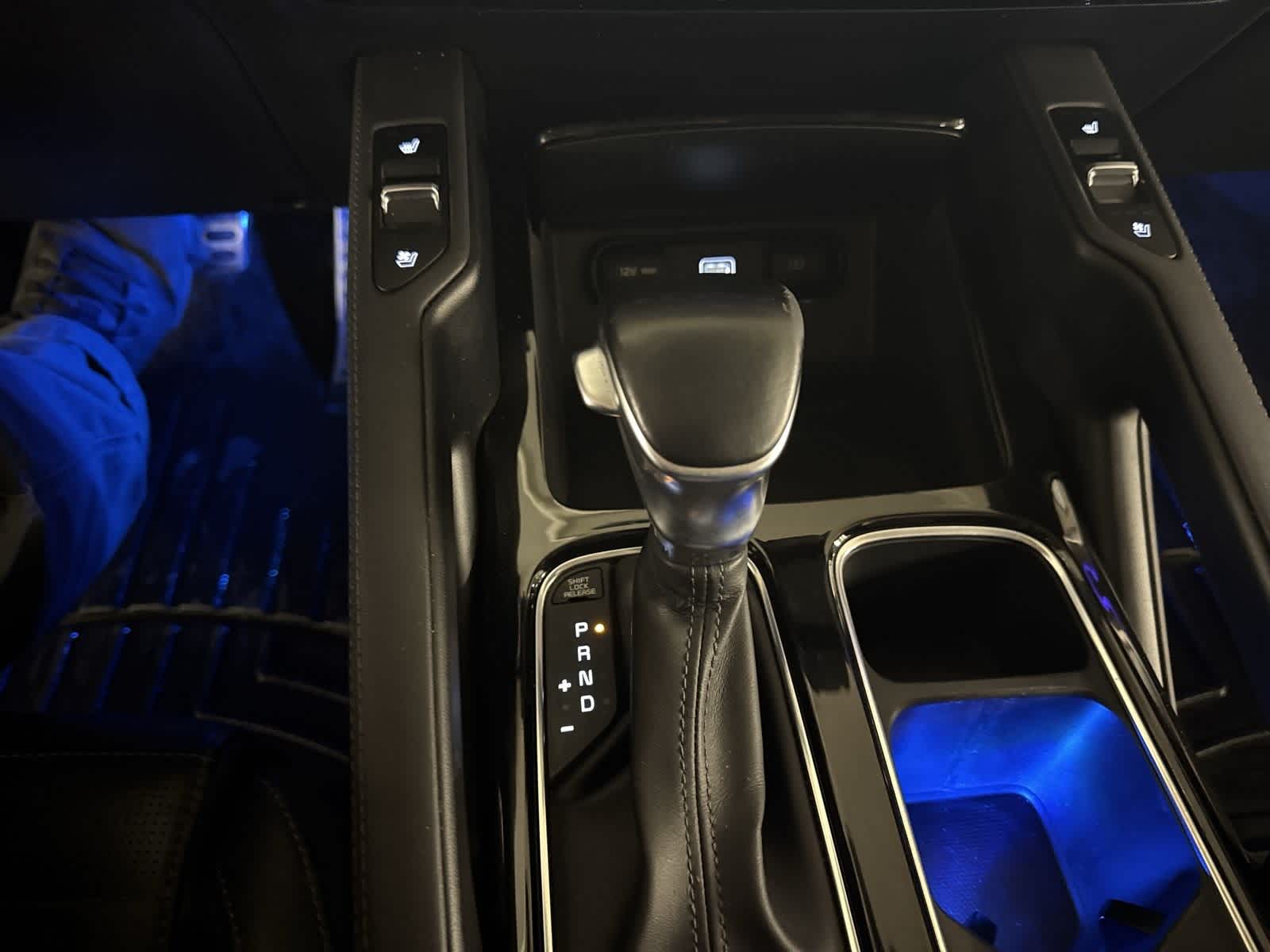 Thumbnail: 2020 Kia Telluride - 27