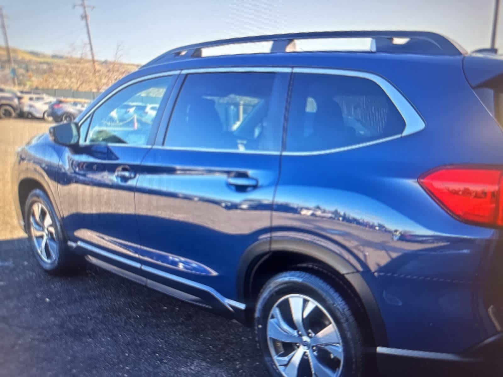 2024 Subaru Ascent Premium photo 3