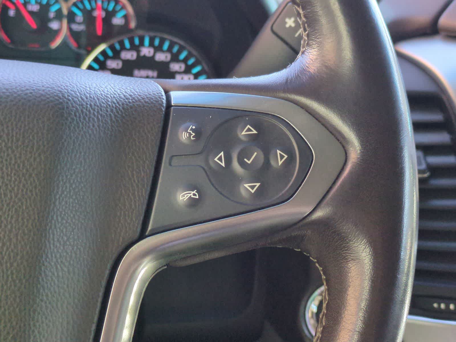 Thumbnail: 2020 Chevrolet Suburban - 25