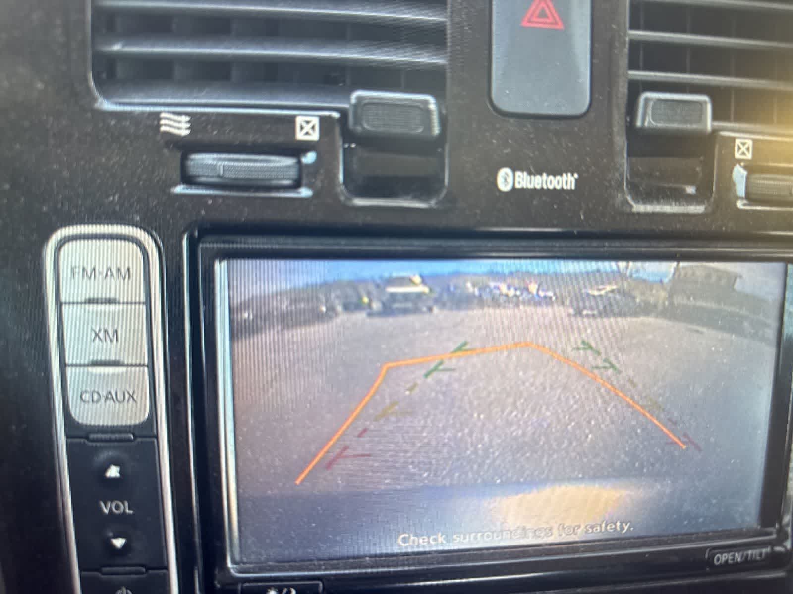 Thumbnail: 2015 Nissan Leaf - 17