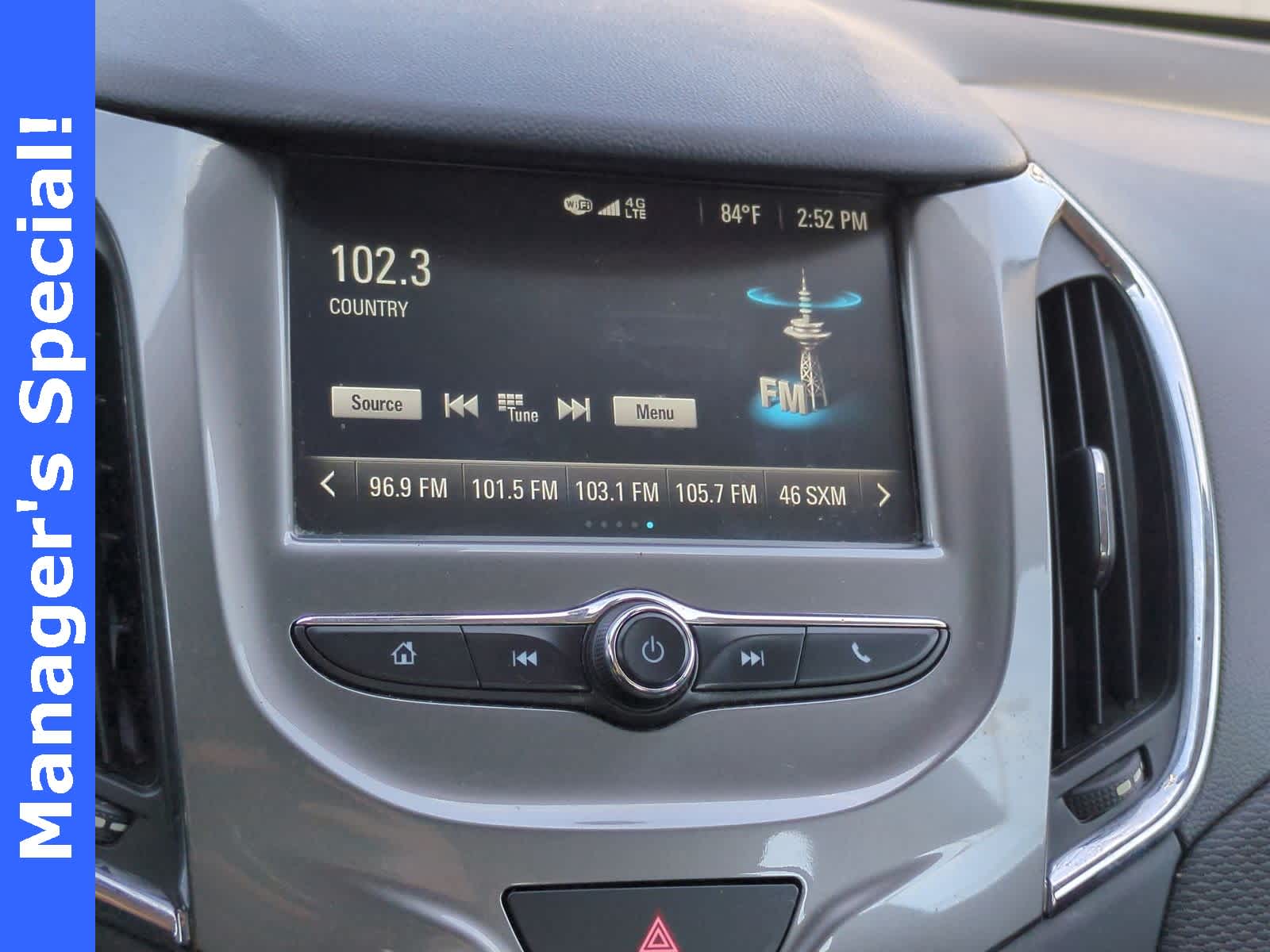 Thumbnail: 2018 Chevrolet Cruze - 30