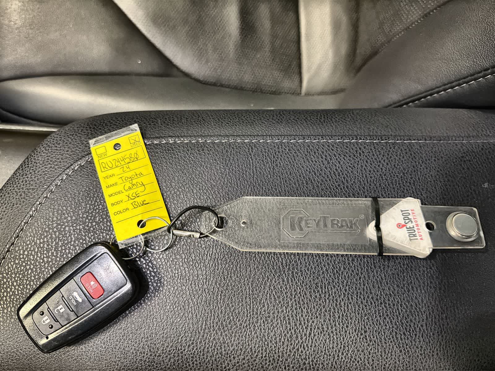 Thumbnail: 2024 Toyota Camry - 34