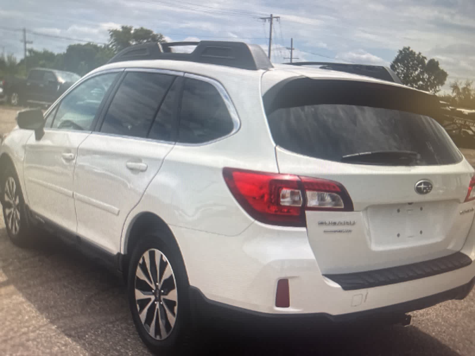 Thumbnail: 2015 Subaru Outback - 3
