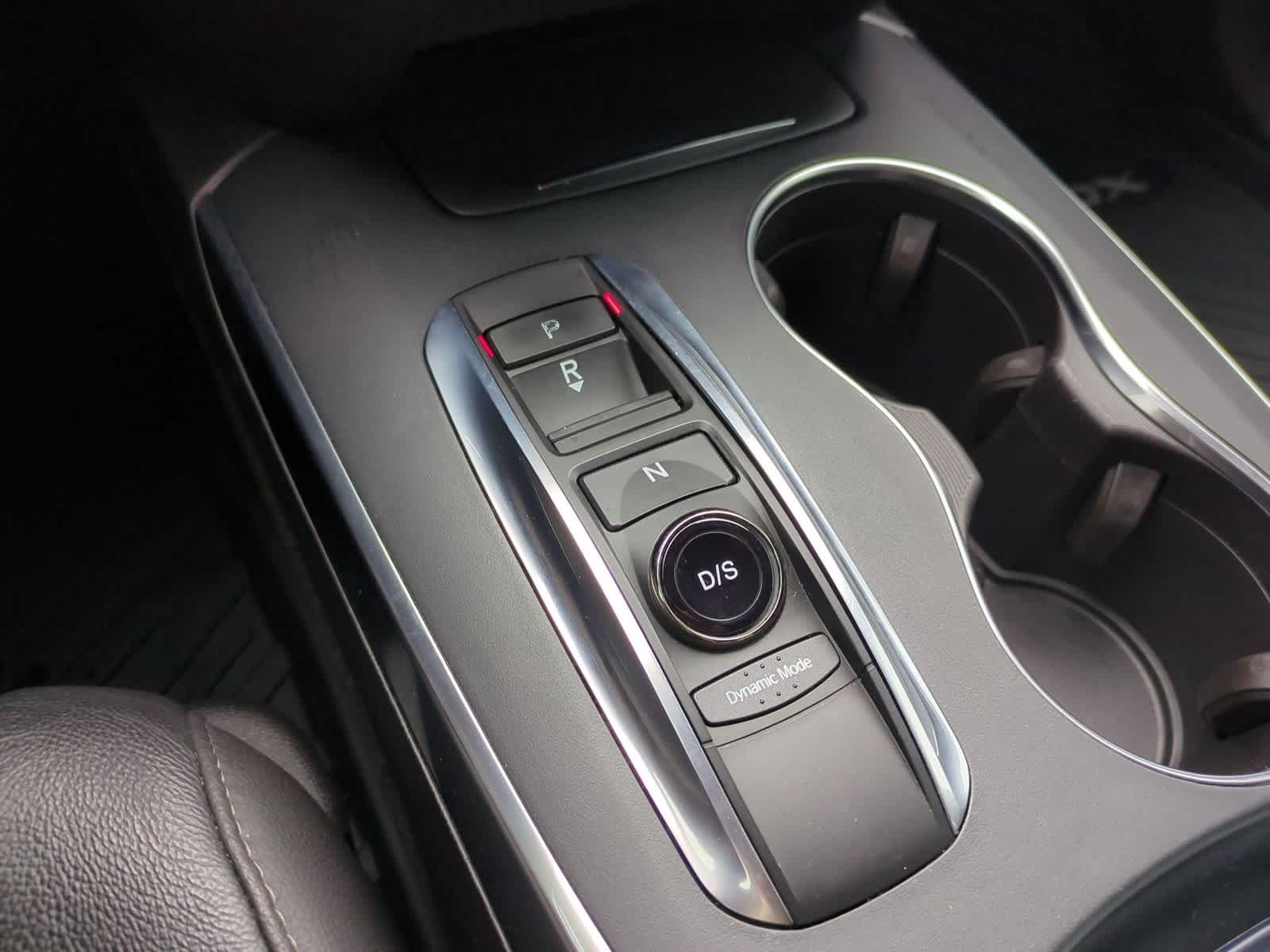 Thumbnail: 2017 Acura MDX - 32