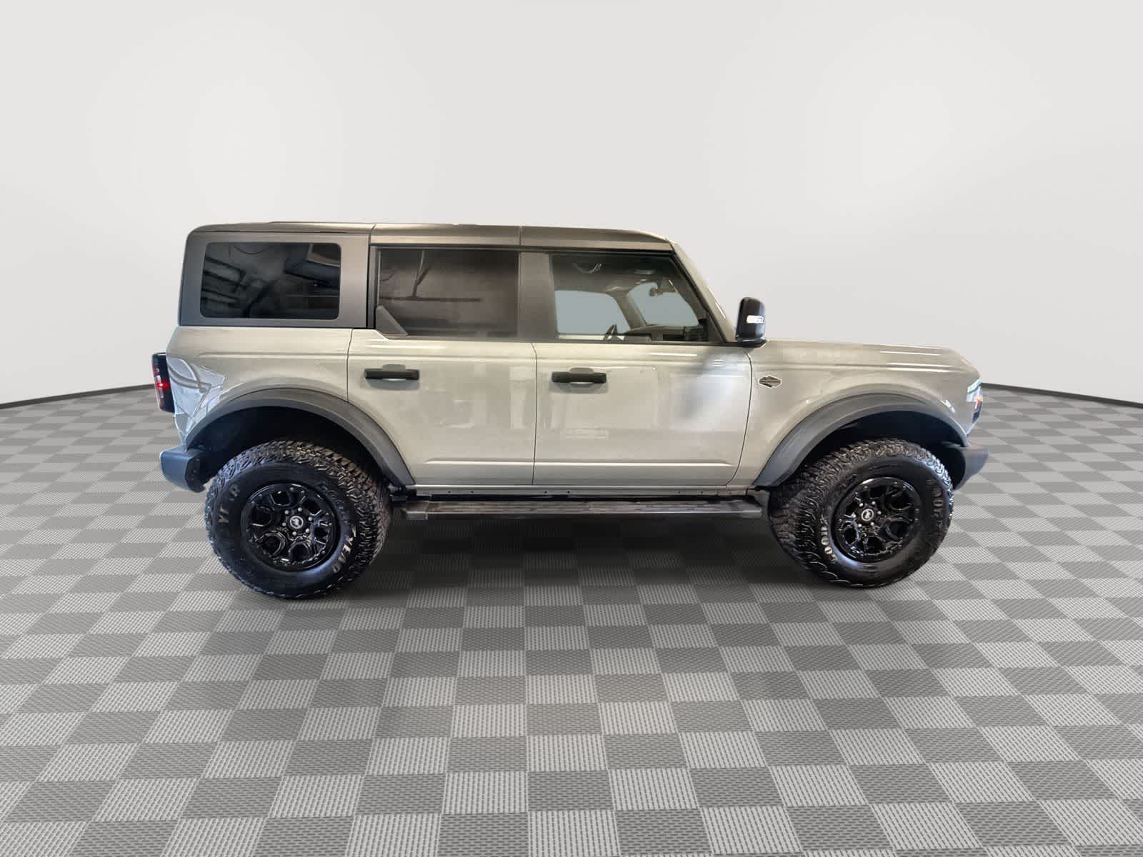 Thumbnail: 2022 Ford Bronco - 9