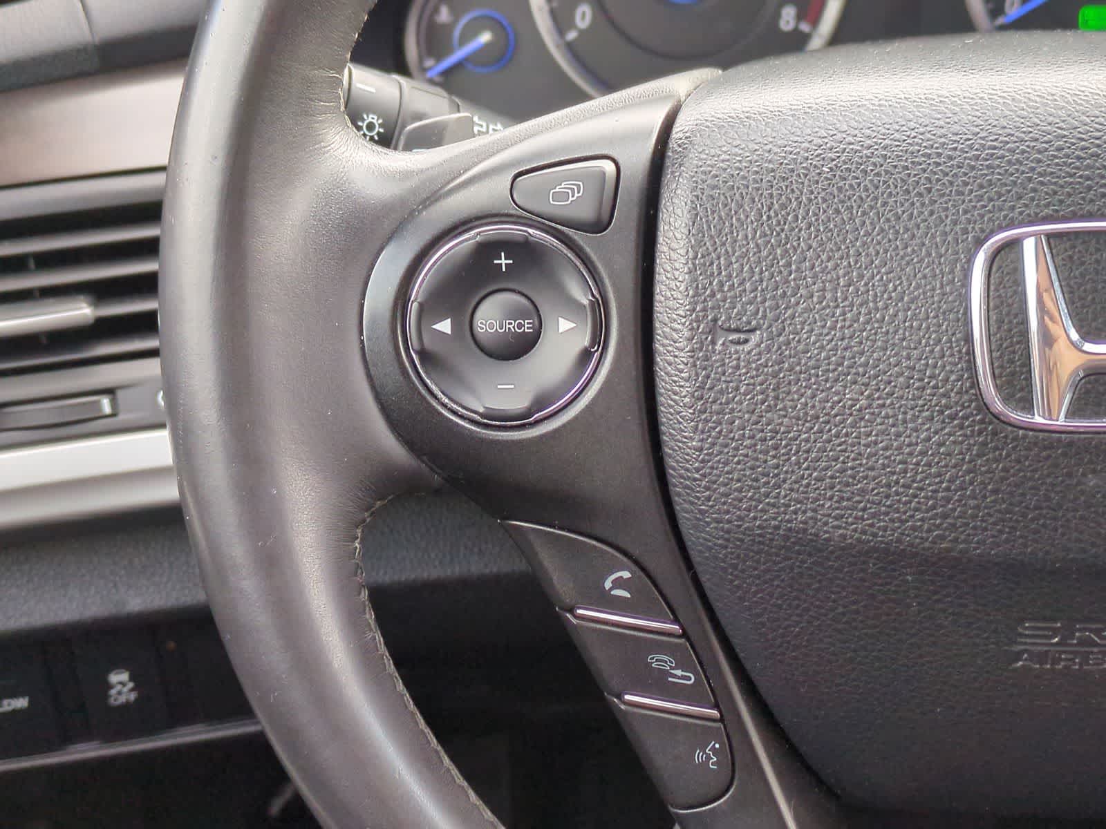 Thumbnail: 2014 Honda Crosstour - 25