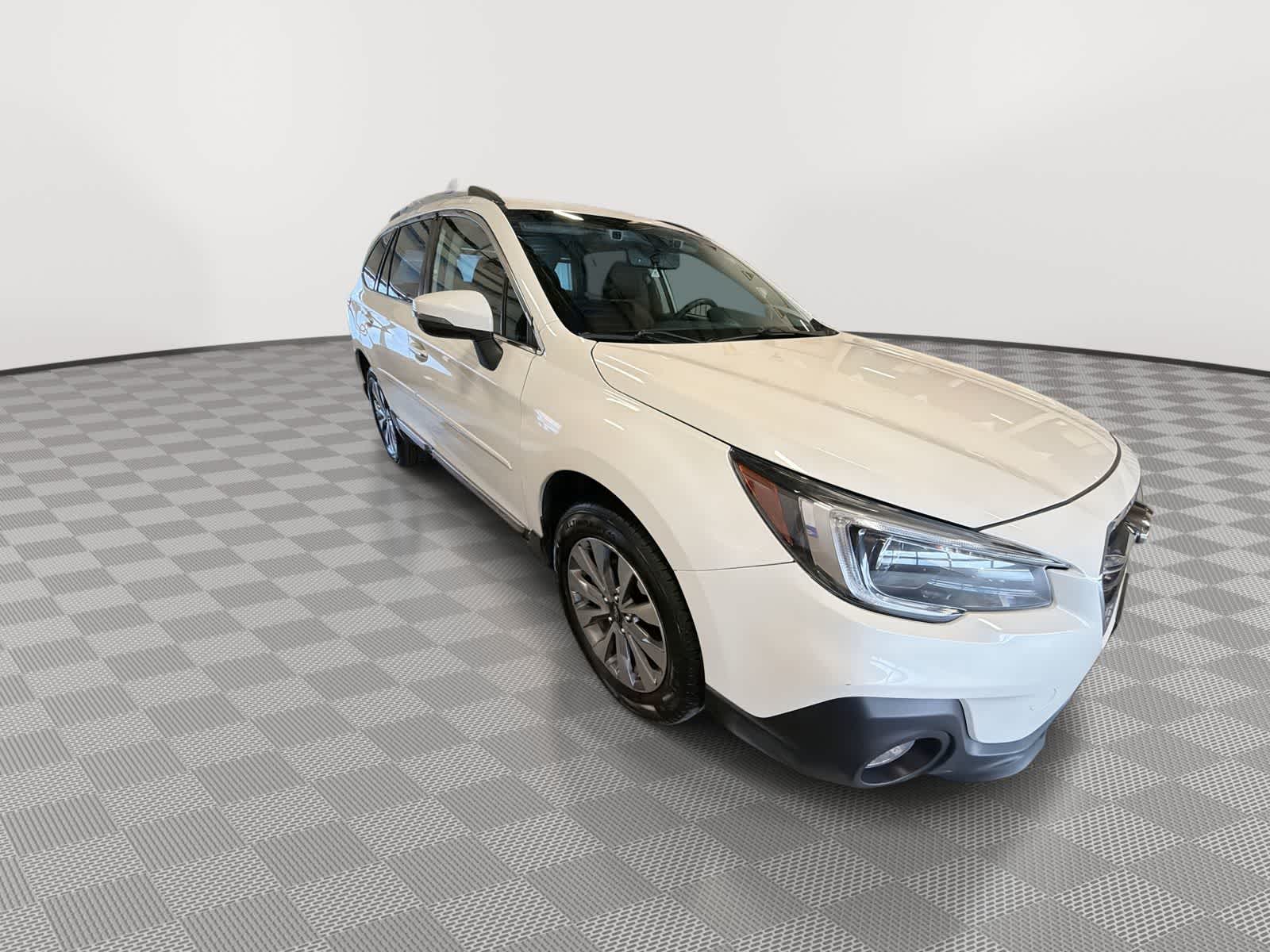 Thumbnail: 2018 Subaru Outback - 2